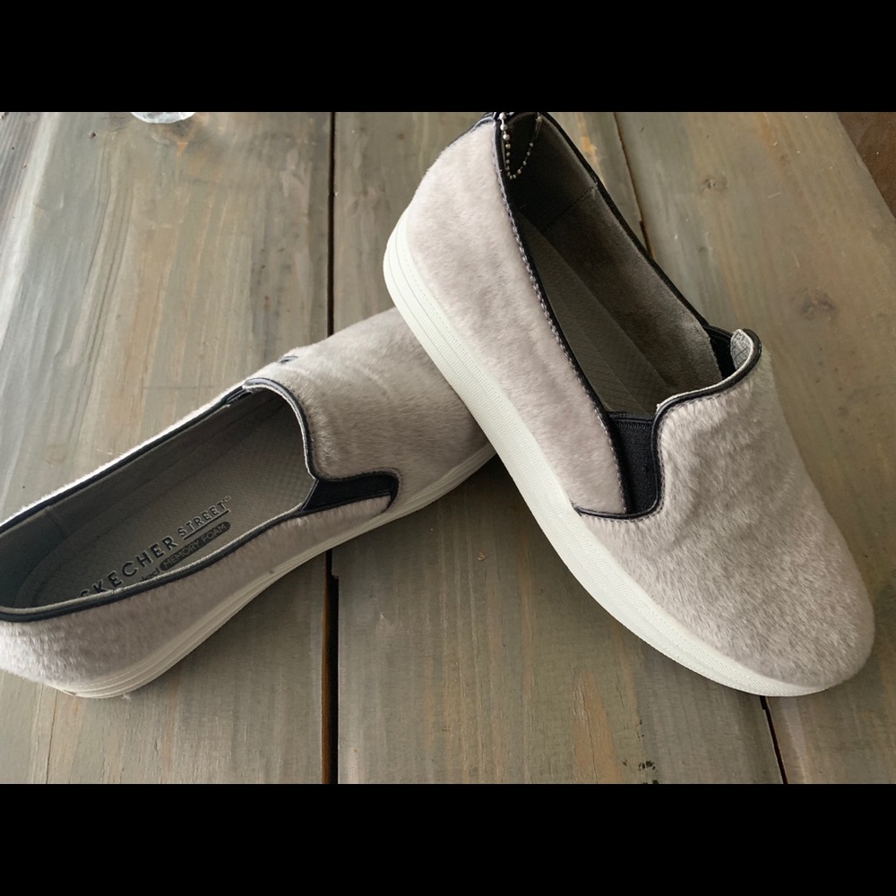Skechers fur canvas shoes